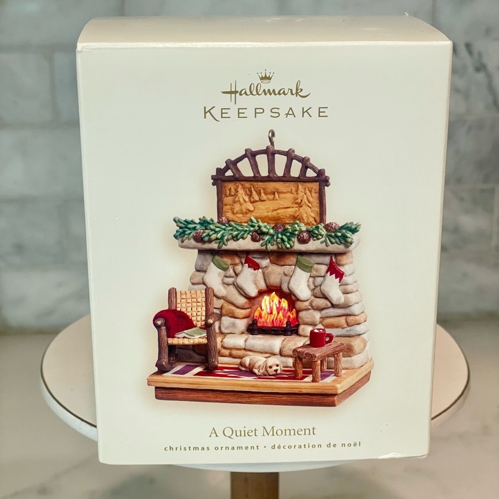 Hallmark Keepsake A Quiet‎ Moment Fireplace Christmas Ornament 2007-Lights Up